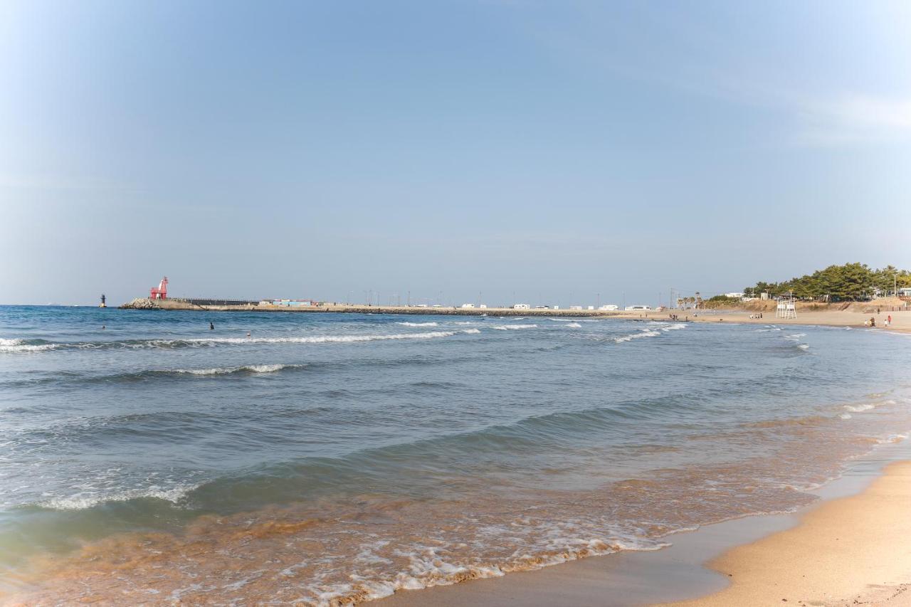 Jeju Ocean Family Hotel Exteriör bild